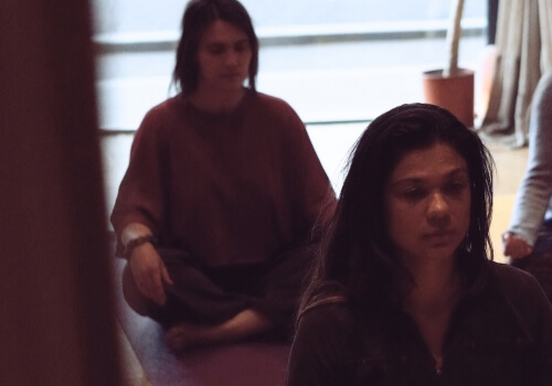 Cours de yoga doux à Lyon, studio CHANKA