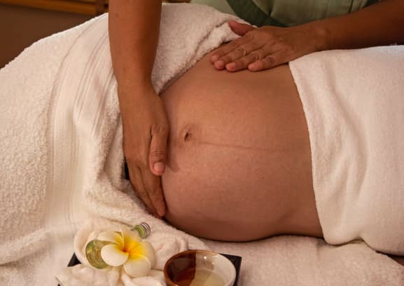 Massage pré-natal femme enceinte Lyon 1